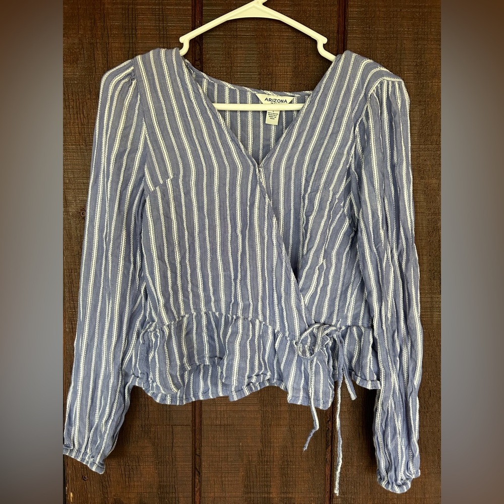Arizona Jean company Wrap long sleeve
